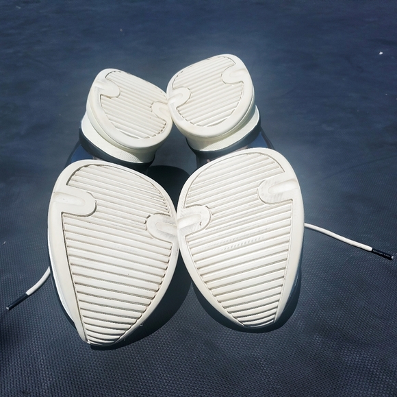 Michael Kors OLIMPIA Silver Leather Runway Track Lug Sole Trainer/Shoe Size 9M - Picture 6 of 11